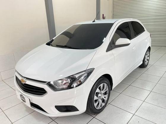 CHEVROLET ONIX 1.4 MPFI LT 8V FLEX 4P AUTOMÁTICO CHEVROLET ONIX 1.4 MPFI LT 8V FLEX 4P AUTOMÁTICO